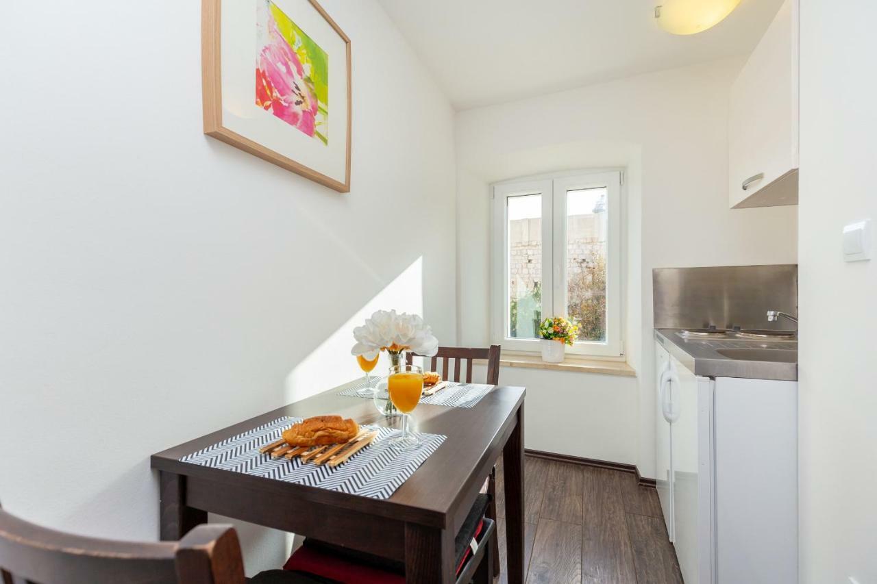 City Wall'S Studio Apartment ดูบรอฟนิก ภายนอก รูปภาพ