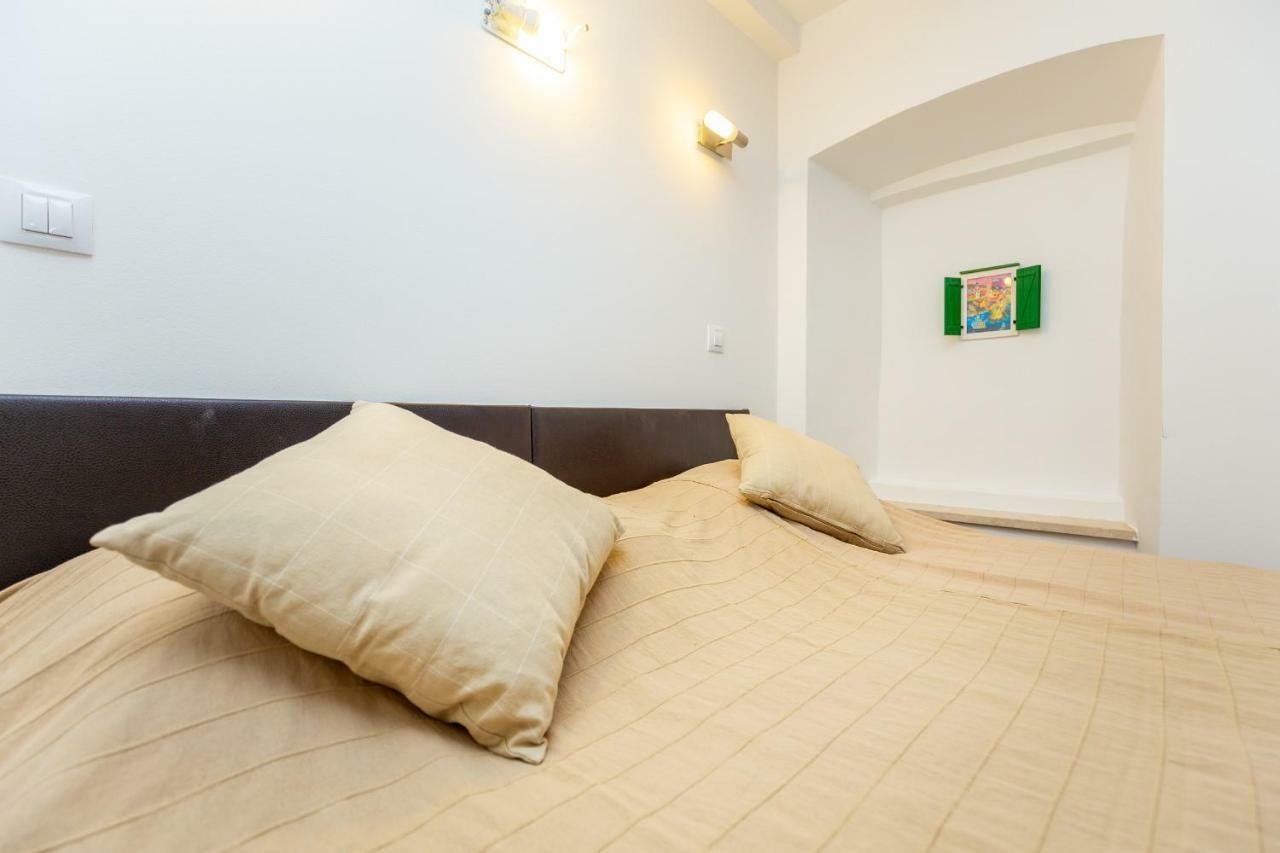 City Wall'S Studio Apartment ดูบรอฟนิก ภายนอก รูปภาพ