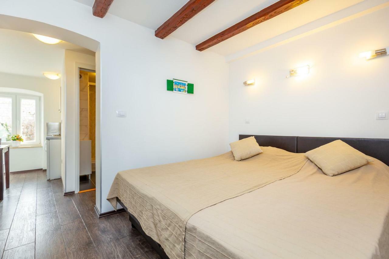 City Wall'S Studio Apartment ดูบรอฟนิก ภายนอก รูปภาพ